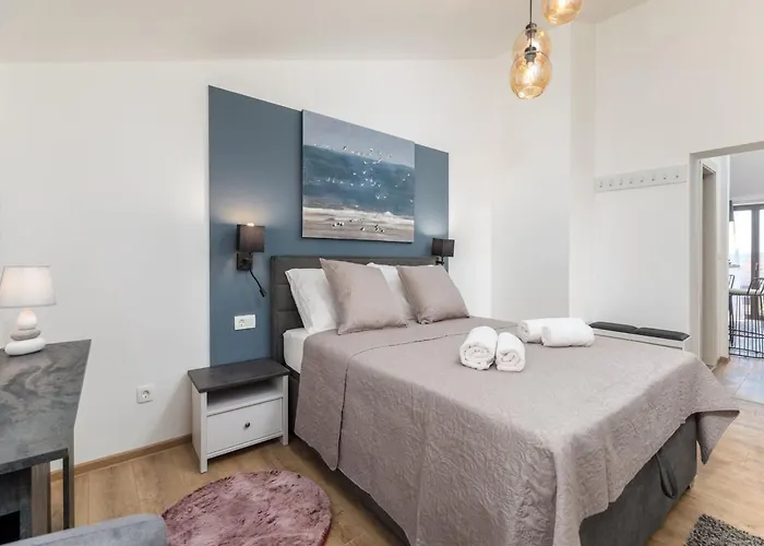 In Valbandon Near & Pool פאז'אנה