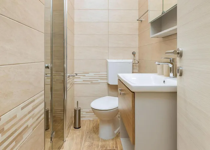 דירה In Valbandon Near & Pool